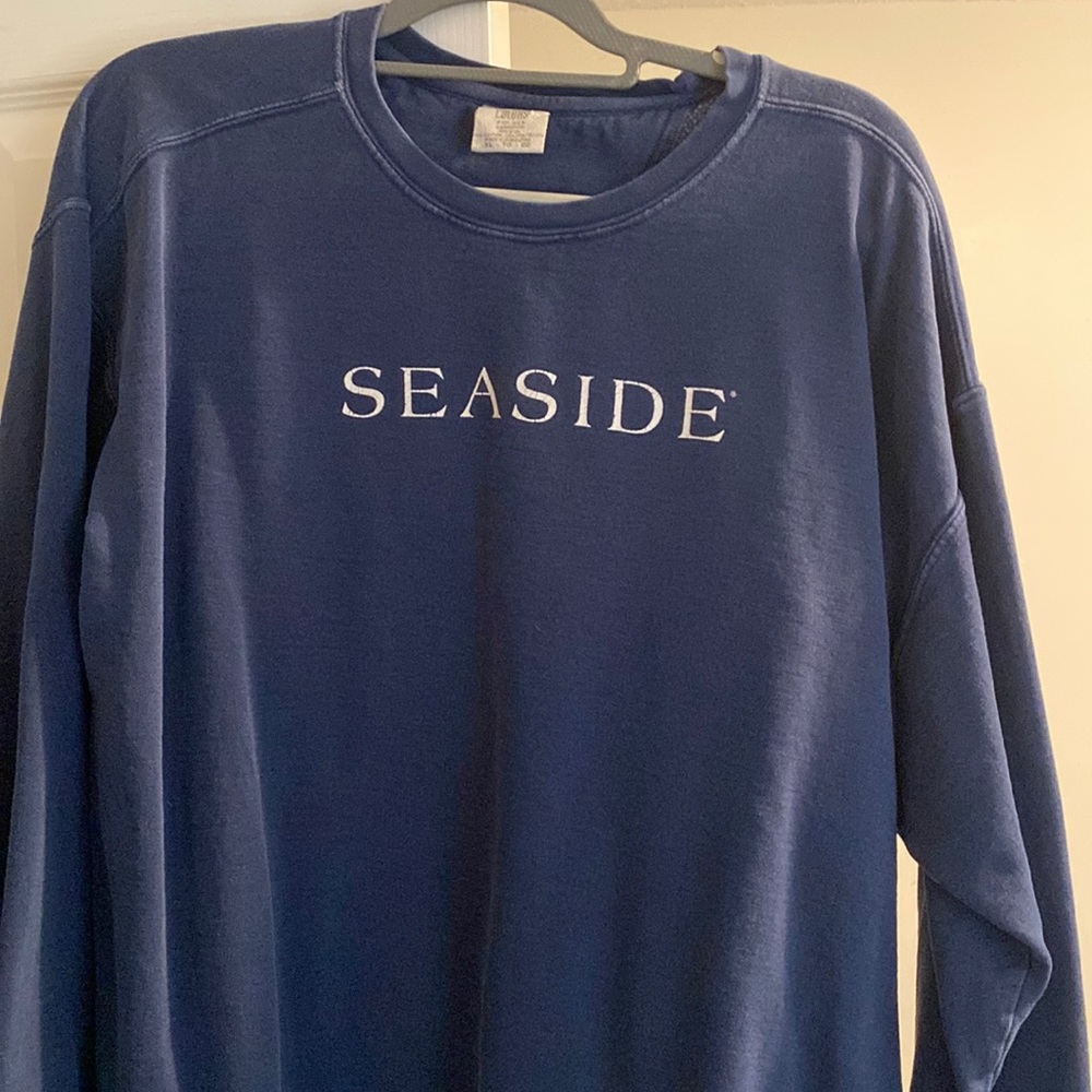 Seaside crewneck sweater